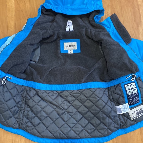 Lands’ End Girls Squall Waterproof Winter Parka - Picture 4 of 9